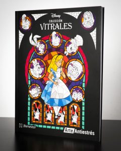 Vitrales. Alicia en el país de las maravillas